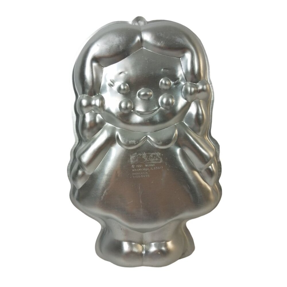 Wilton Cake Pan Darling Dolly 2105-9436 vintage 1991 ragdoll aluminum